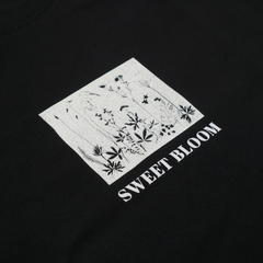 25_Merch_CyanotypeTshirt_BLACK_FrontDesign